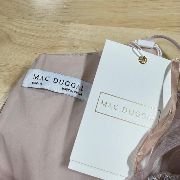 Mac Duggal NWT Sheer Neckline Illusion Sleeve Midi Dress Embroidered Size 14 - Picture 4 of 8